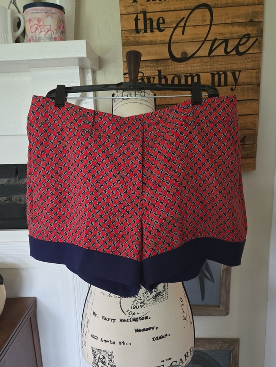 Ann Taylor Pants - Ann Taylor Bright Red Geometric Pocket Shorts